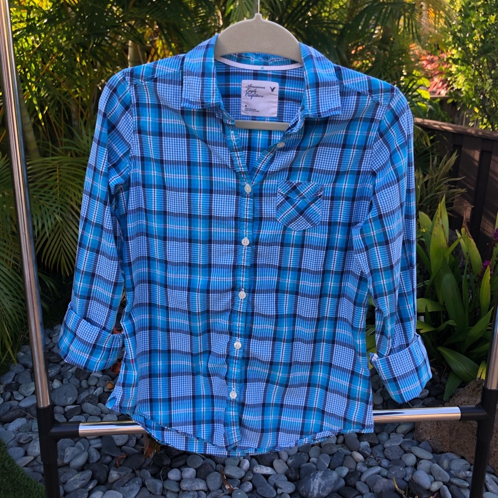 American Eagle plaid long sleeve top